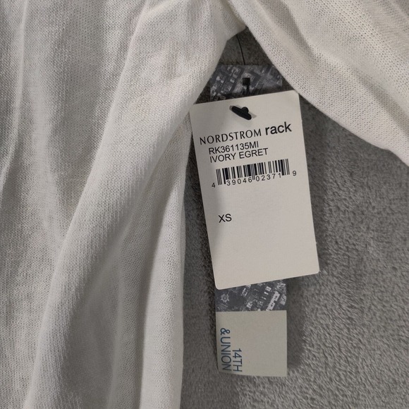 14th & Union Cardigan Women's XS White Petite New With Tags With Small Stain - Picture 6 of 7